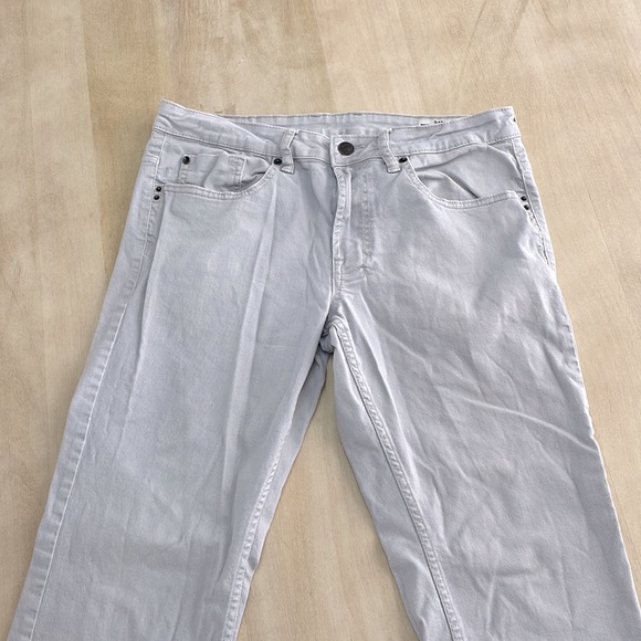 Light Gray Mens Slim Straight Stretch Jeans - Picture 6 of 10